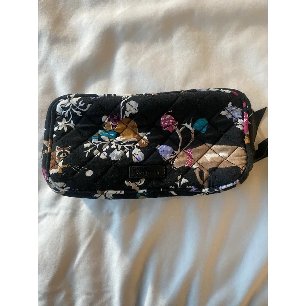 Vera Bradley Small Make up Brush Lipstick Case in Merry Mischief Animals Quilted